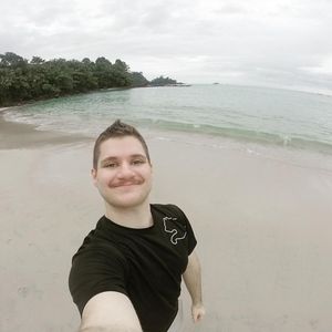 Meet your Posher, Victor